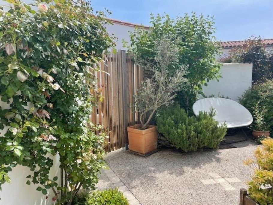 Maison De Vacances La Flotte 00491Ui Kültér fotó