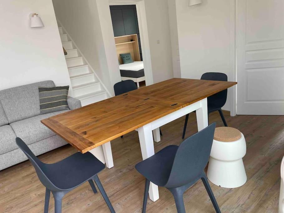 Maison De Vacances La Flotte 00491Ui Kültér fotó